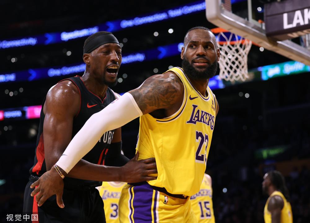 队在关键瞬 队在关键瞬